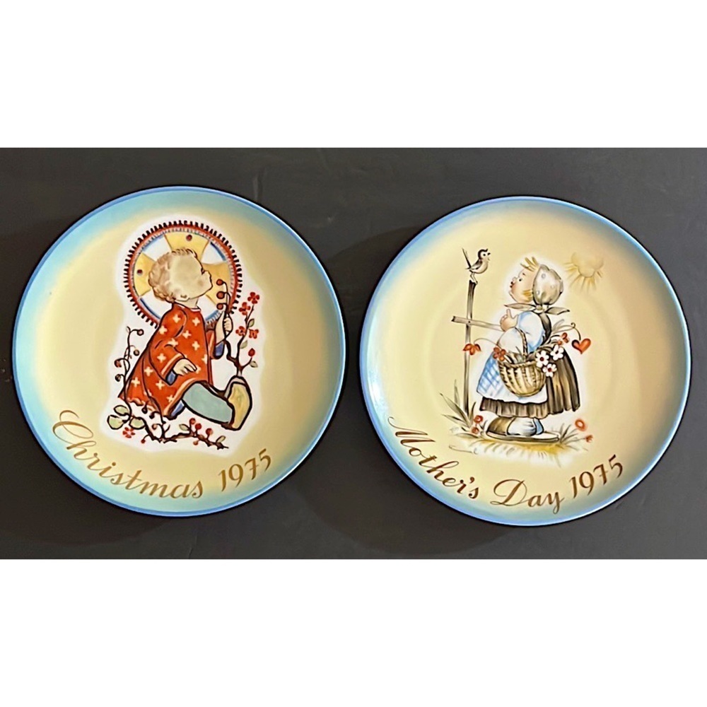 Set of 2 1975 collectible Berta Hummel plates Christmas Child Mother’s Day
